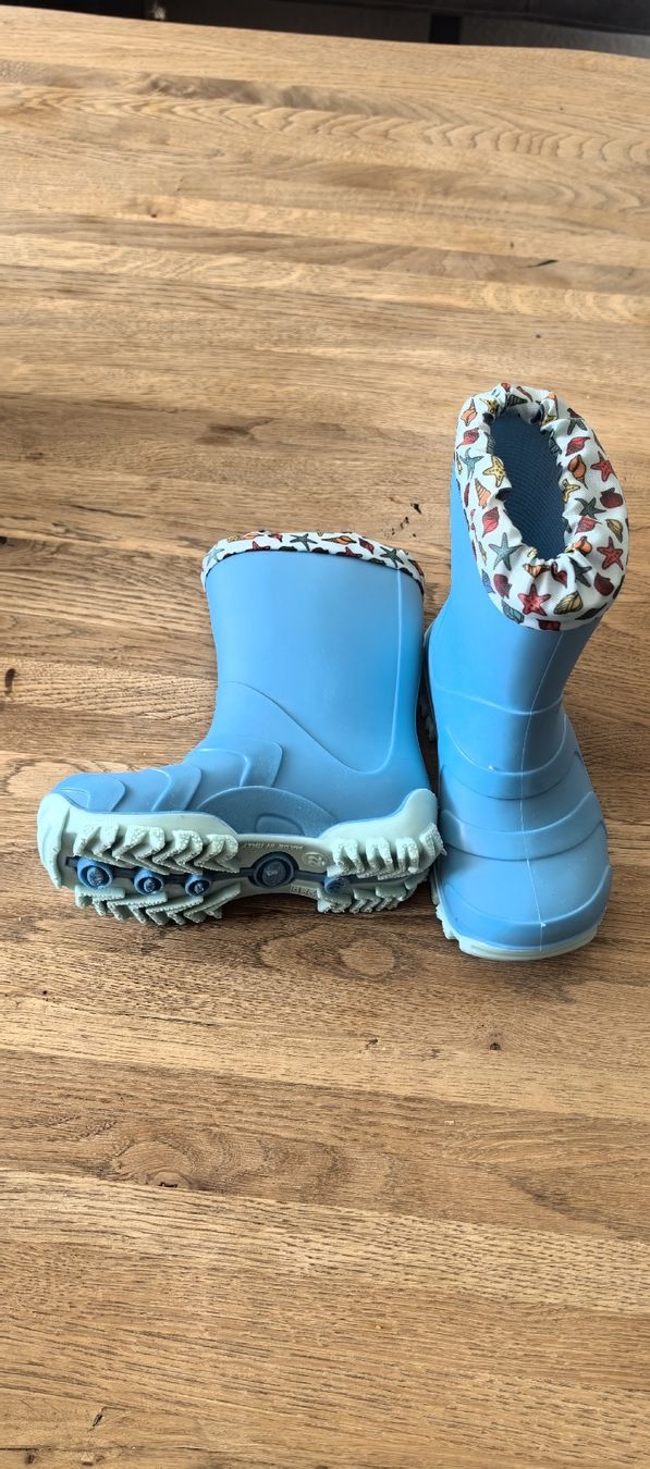 Elefanten Schuhe für Jungen: Elefanten Kindergummistiefel Grösse: 22 – Neu (gemäss Beschreibung) aus Murten von Musterschwiegersohn