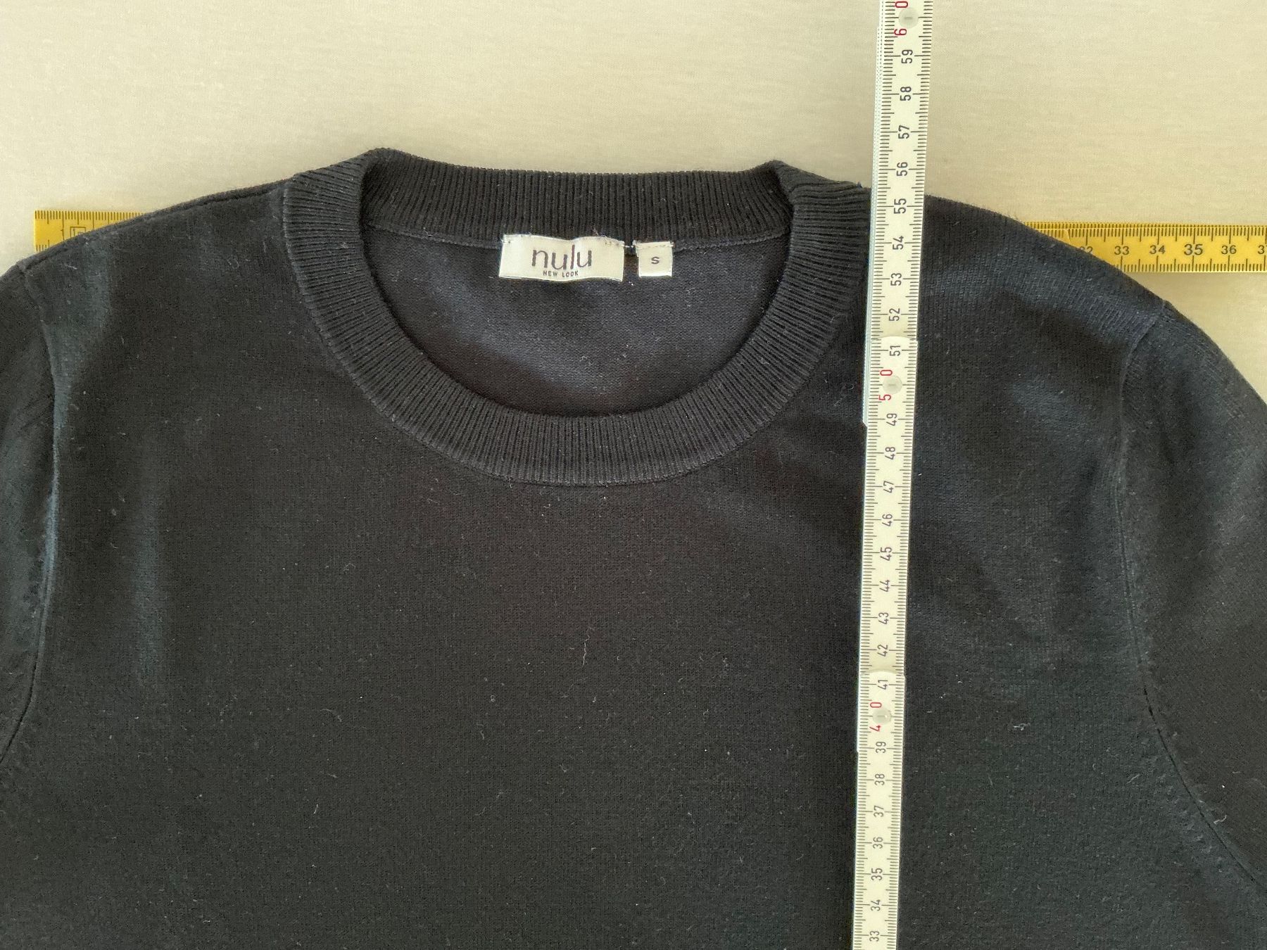 Maglioni & Felpe: Schwarzer Nulu Kurzarm Pullover in Gr. S – Usato da Cormondrèche venduto da fra_gn5t 3