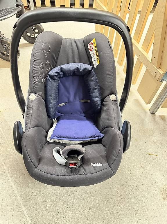 Seggiolini per auto: Babyschale Maxicosi pebble – Usato da Zürich venduto da lobusrobus 1