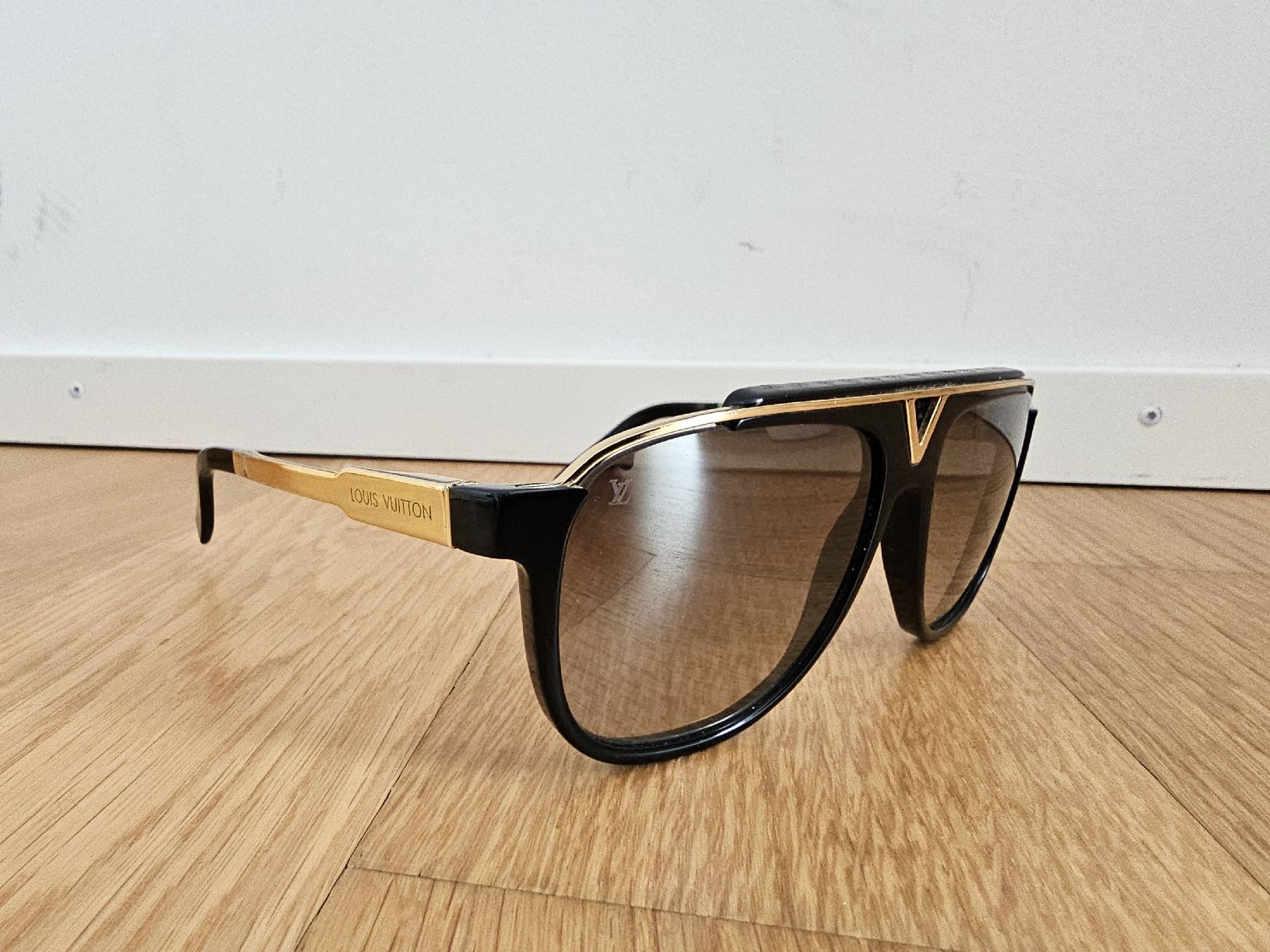 Louis Vuitton Brillen & Gläser: Louis Vuitton Sonnenbrille – Gebraucht aus Winterthur von JaskoSa 3