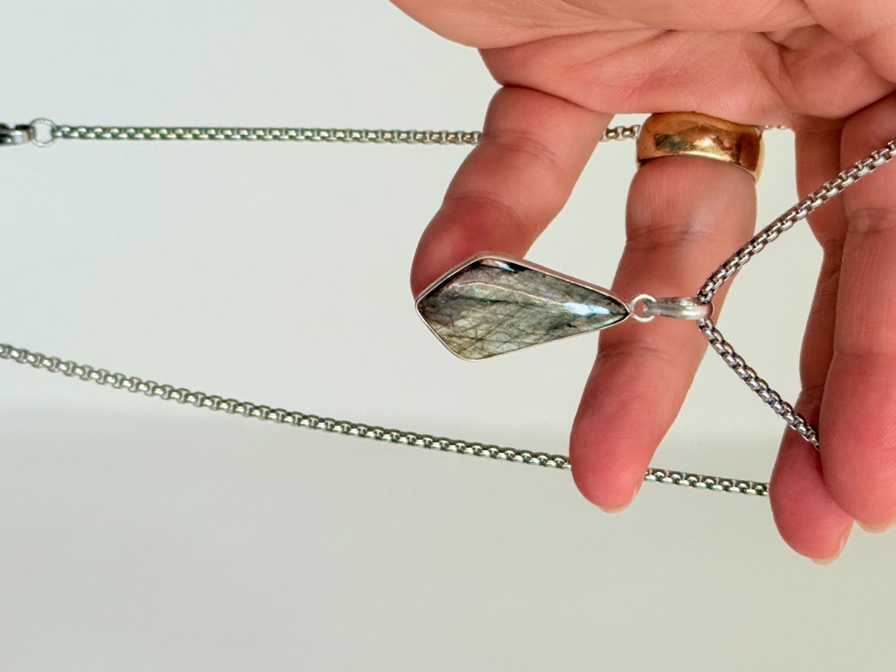 Catenine: Labradorite necklace – Nuovo e nell'imballaggio originale da Genève venduto da AGBERG 7