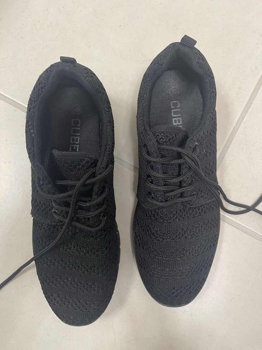 Cube Damenschuhe: Schwarze Sneaker Cube Gr 39 – Gebraucht aus Bassersdorf von Sandy456 2