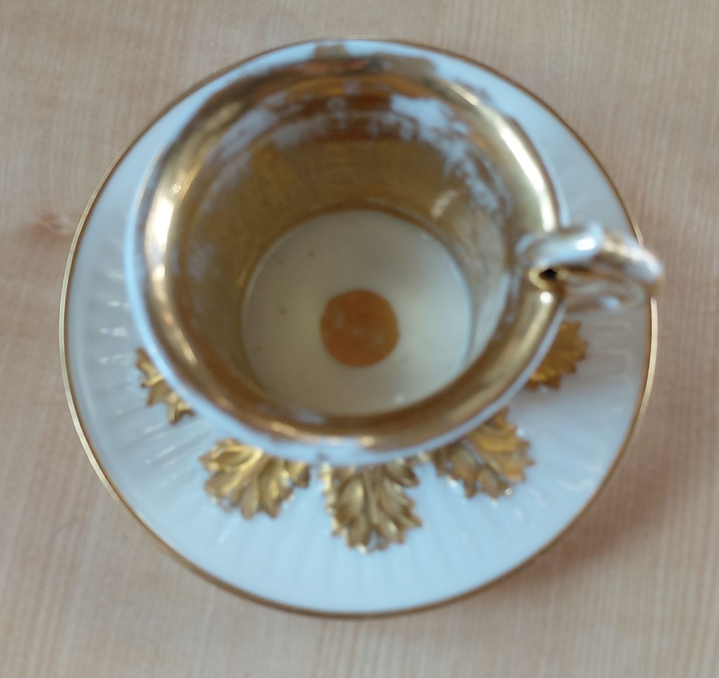 Tassen: Antike Tesse mit edlem Golddekor, 1840/50 – Gebraucht aus Trogen von Limboo 4