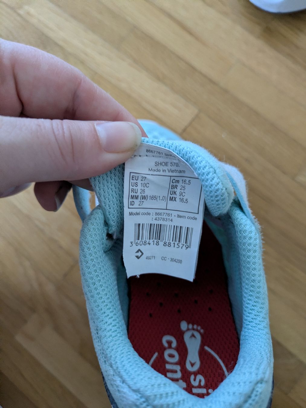 Decathlon Scarpe per ragazzi: Chaussures enfant Decathlon pointure 27 – Usato da Düdingen venduto da atlantis_cooper 2
