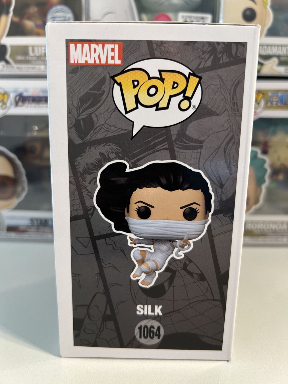 Funko Statuette: Funko POP! Marvel Spider-Man - Silk Edition Limitée Summer – Nuovo e nell'imballaggio originale da Le Mouret venduto da perfectbijou 1
