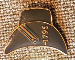 L696 - Pin Basler Polizei Hut - 1795 / Zweispitz