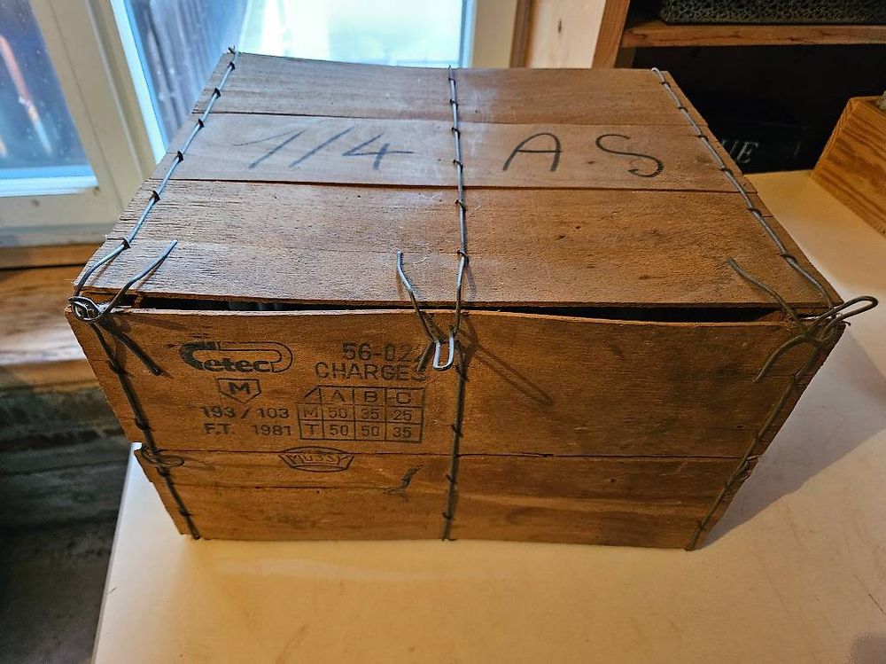 Articoli in legno: Holzkiste – Usato da Birrhard venduto da Schrot70