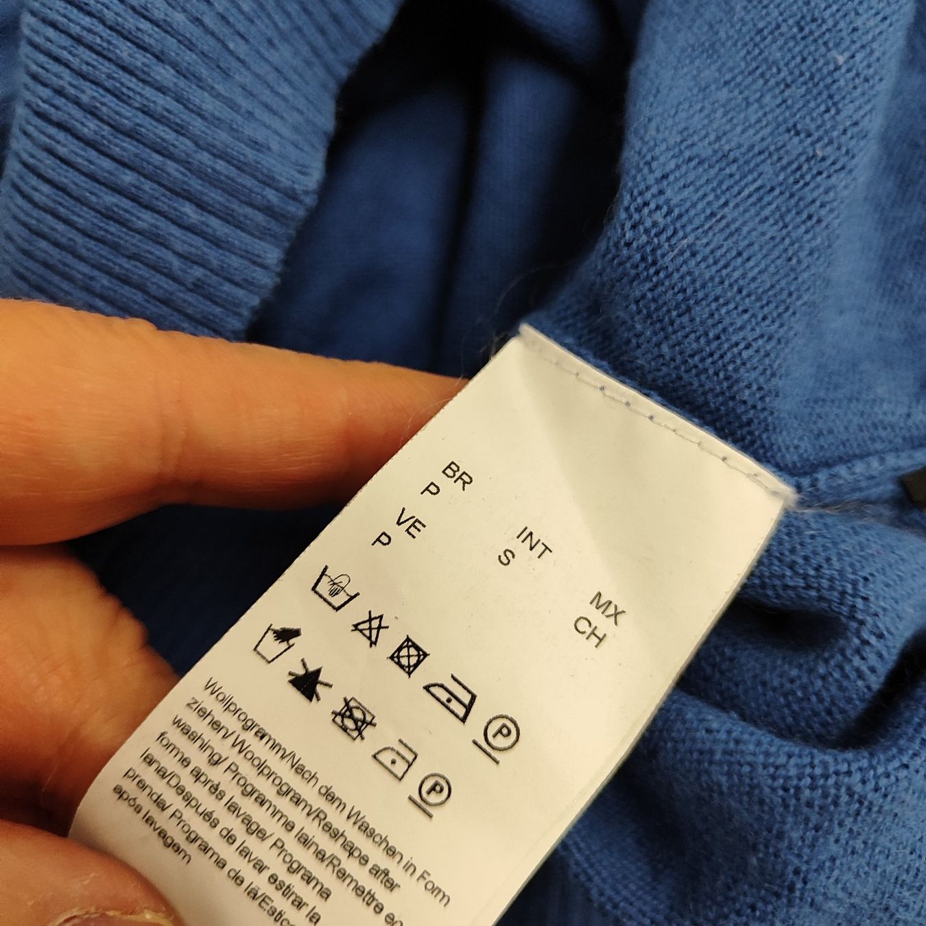 Hugo Boss Maglioni & Felpe: Boss herrenpulli GR S – Usato da Langnau am Albis venduto da Judithsebi 7