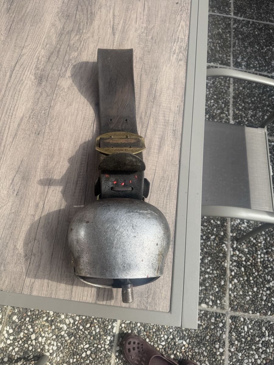 Cloches & sonnailles: Varrone Premana – D'occasion à Faido par bub_cqm7 2