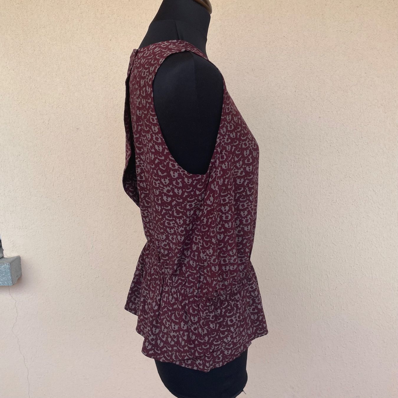 Top: Joli haut, ouvert dans le dos, taille S – Usato da Vevey venduto da chr_5pvx 2