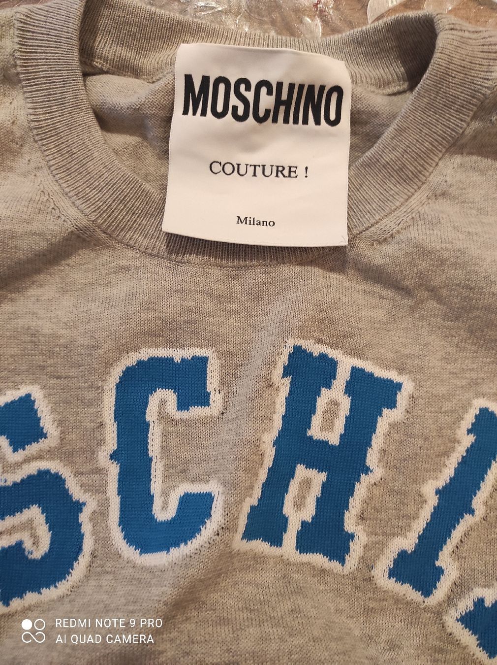 Moschino Pulls & Sweat-shirts: pullover / rose Jeans – Neuf avec emballage d'origine à Regensdorf par LilianMaurer