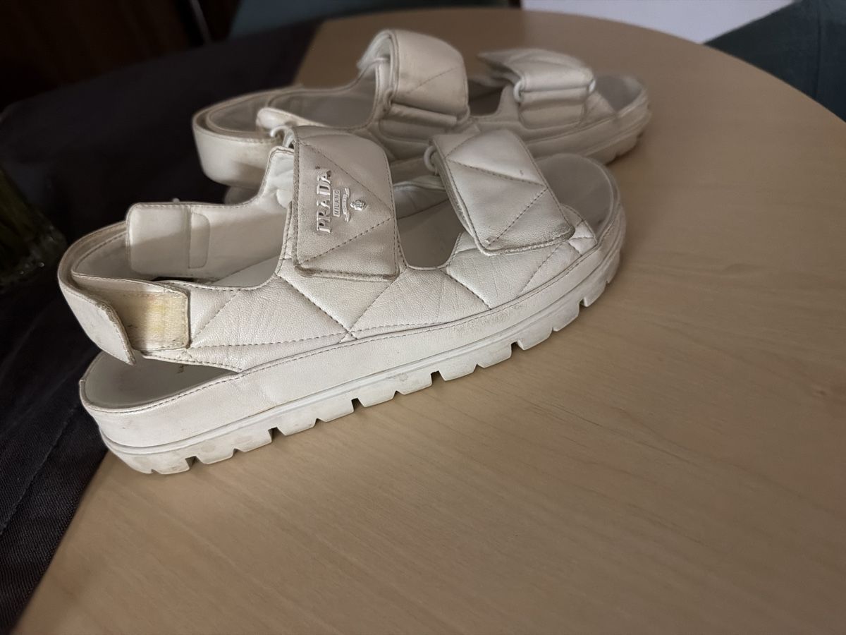 Prada Scarpe da donna: PRADA Sandals – Usato da Gebenstorf venduto da AA2015 1