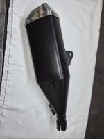 Pot d'échappement moto Honda Hornet en bon état.