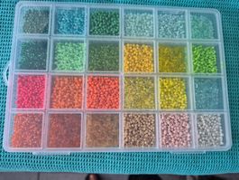 Rocailles Perlen, 24 versch. Farben