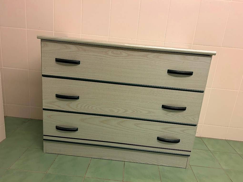 Cassettiere: Commode 3 tiroirs vert clair / bois  bon état – Usato da Apples venduto da ABATilleul 3
