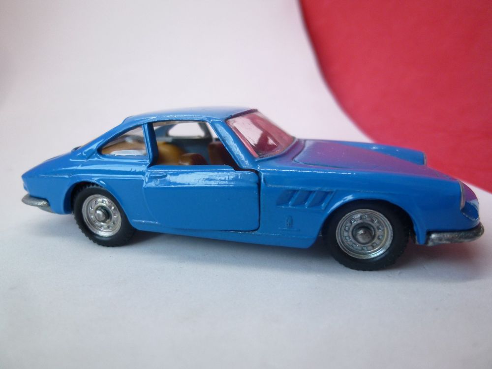 Politoys - Ferrari 330 GTC - ref 562 - 1/43 - envoi possible - Collection