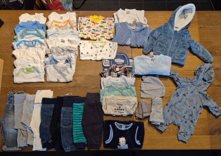 Kleider Paket 6, 37 Teile, Winter, Grösse 62