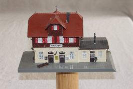 Faller H0 - 1:87 Bahnhof „Kleiningen“ ohne Bahnsteig