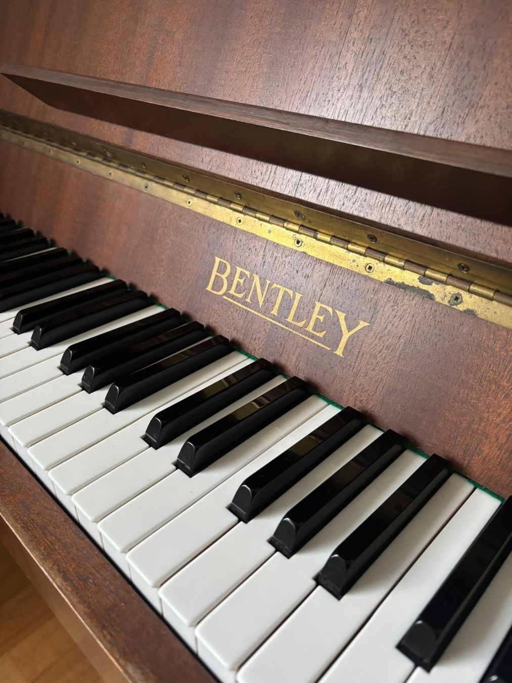 Strumenti musicali: Bentley Klavier zu verschenken – Usato da Zürich venduto da Florexus 4
