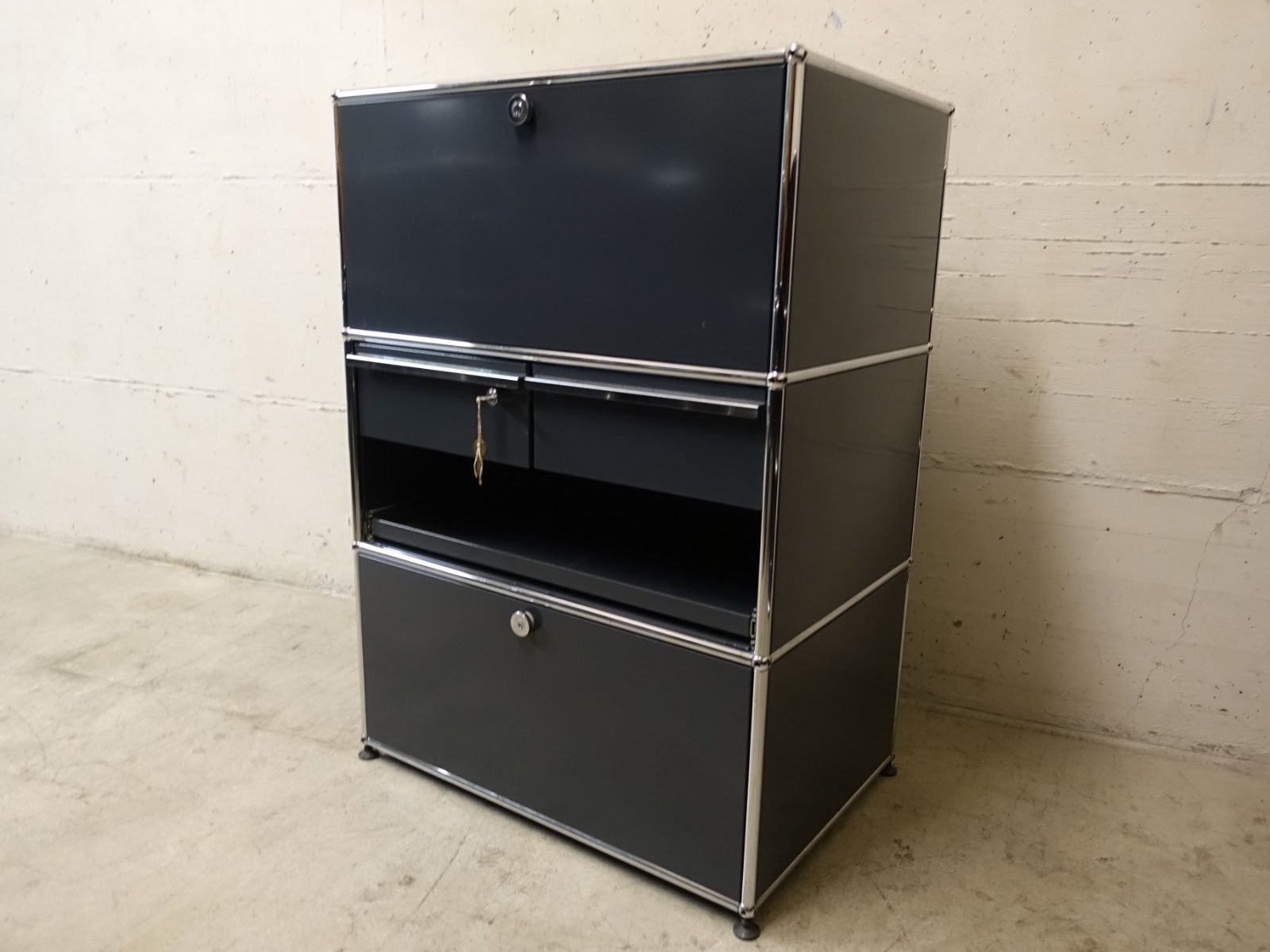 USM Kommoden: USM Haller Highboard – Gebraucht aus Oberengstringen von JaLu97