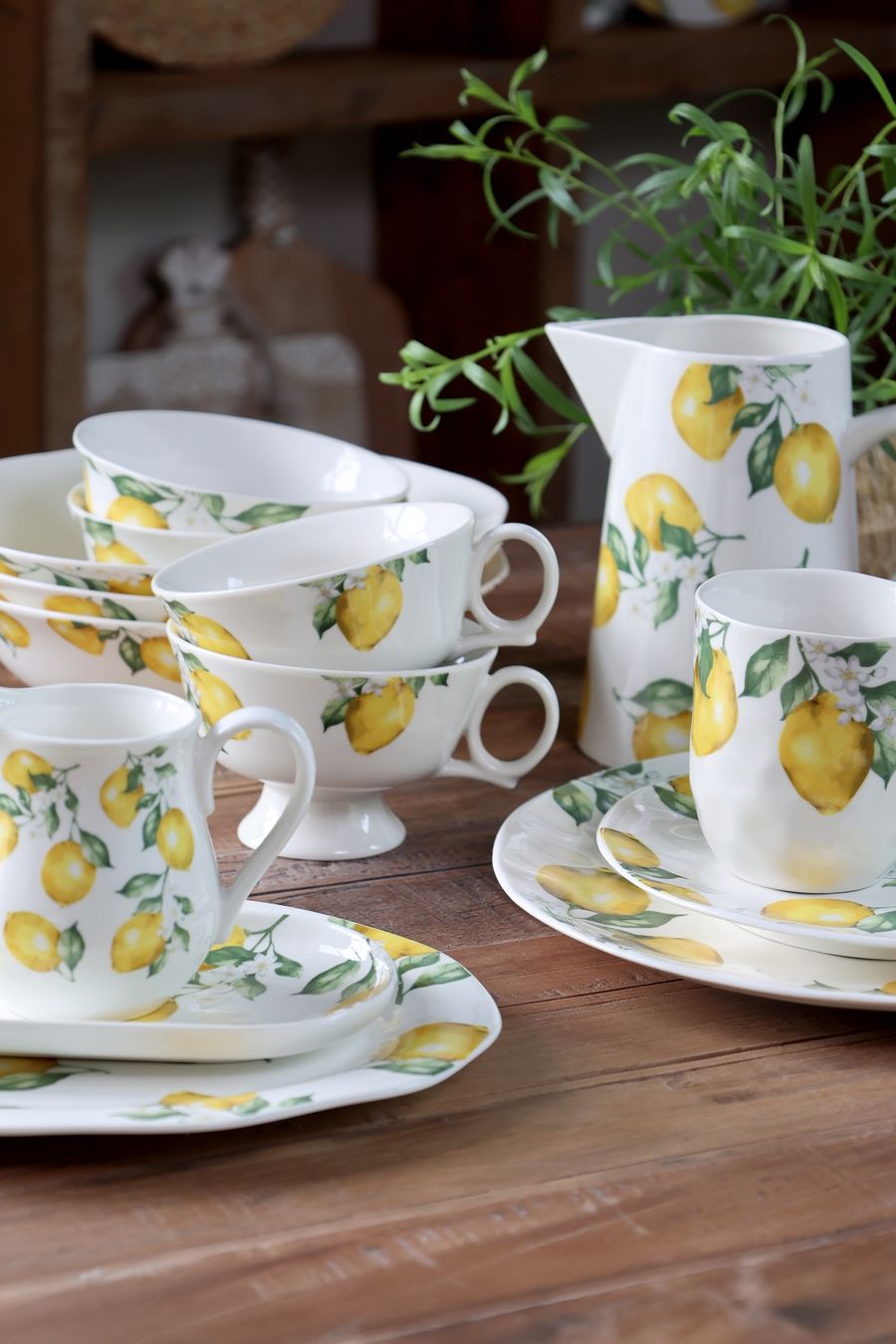 Caraffe: Chic Antique Krug "Maison Citron" – Nuovo e nell'imballaggio originale da Innertkirchen venduto da Glatthard-Interior 2