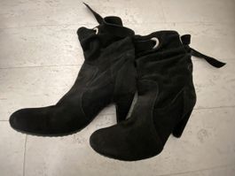 Schwarze Wildleder Stiefel Gr. 38