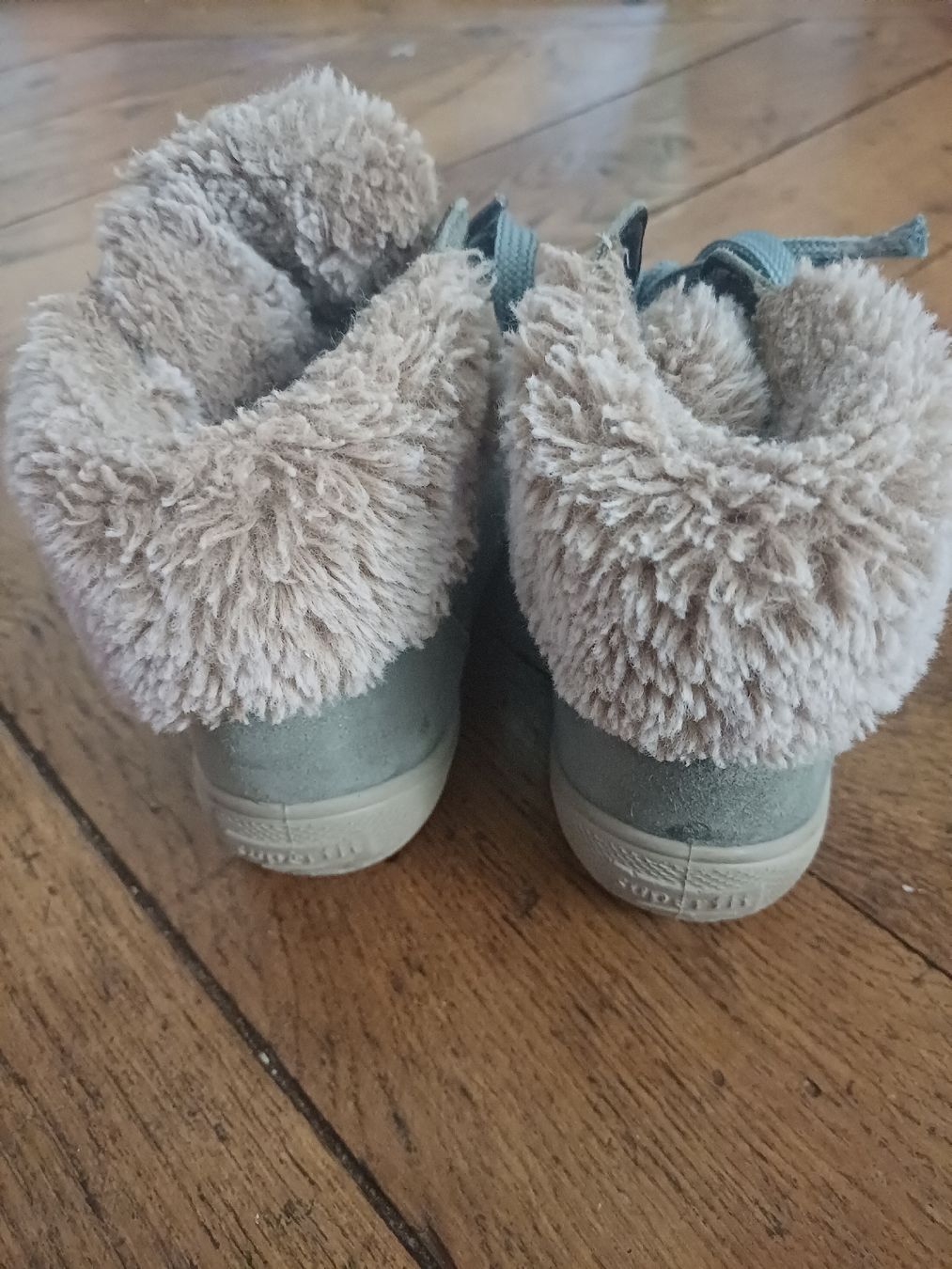 Superfit Schuhe für Mädchen: Warme Winterschuhe Grösse 26 von Superfit – Gebraucht aus Schönenwerd von pomodor 2