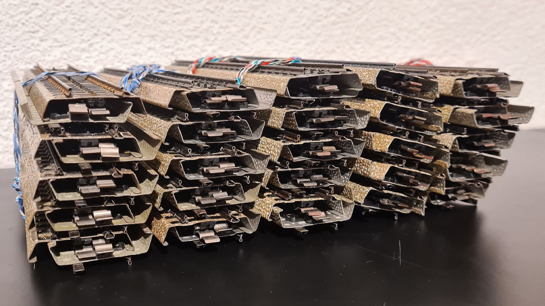 Märklin Modelleisenbahnen: 50x 5106 Märklin M-Gleis gerade – Gebraucht aus Dulliken von LokiSOB 1
