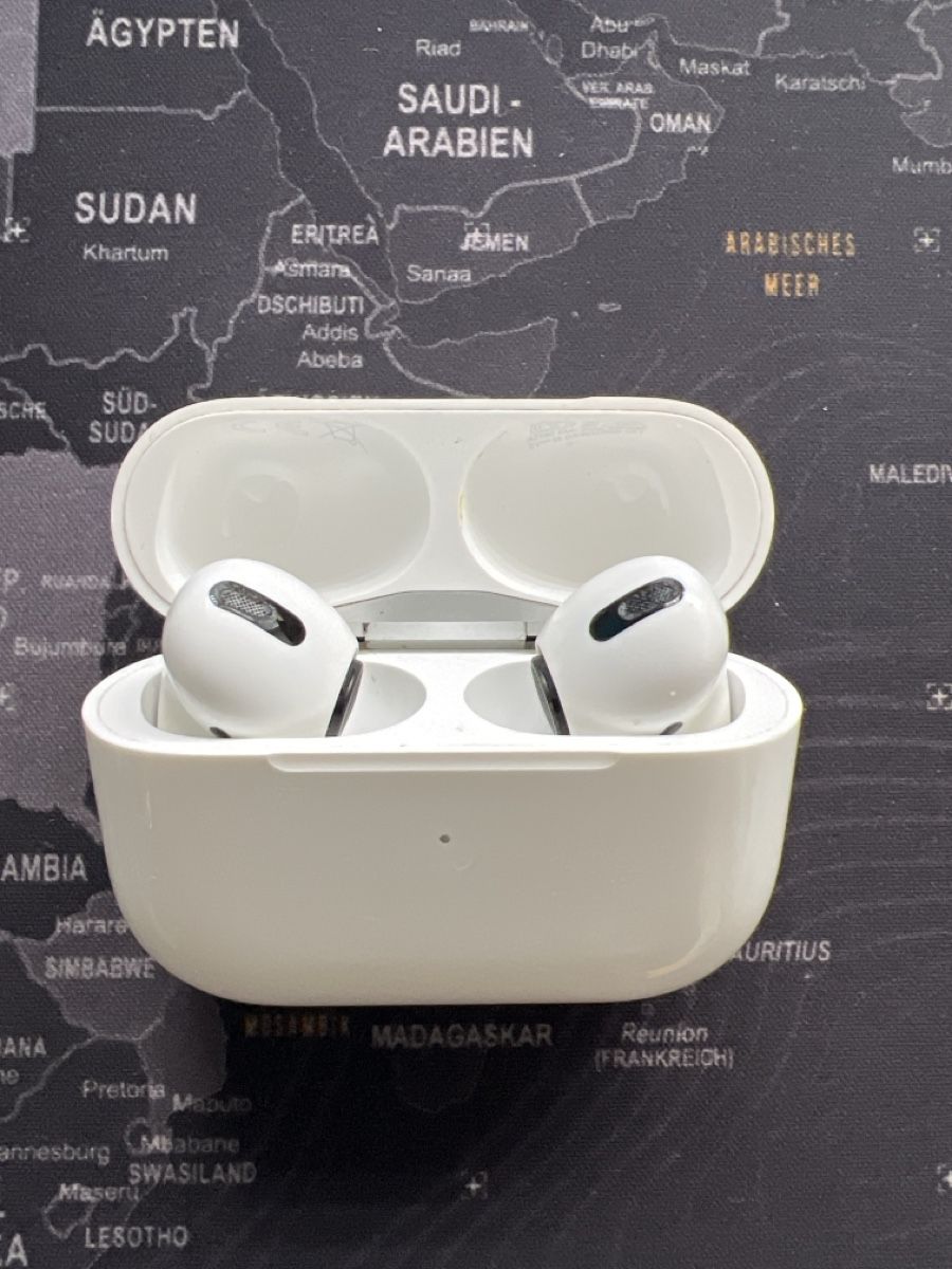 Apple Cuffie: Apple AirPods Pro  1.Generation – Usato da Biberist venduto da Genius19