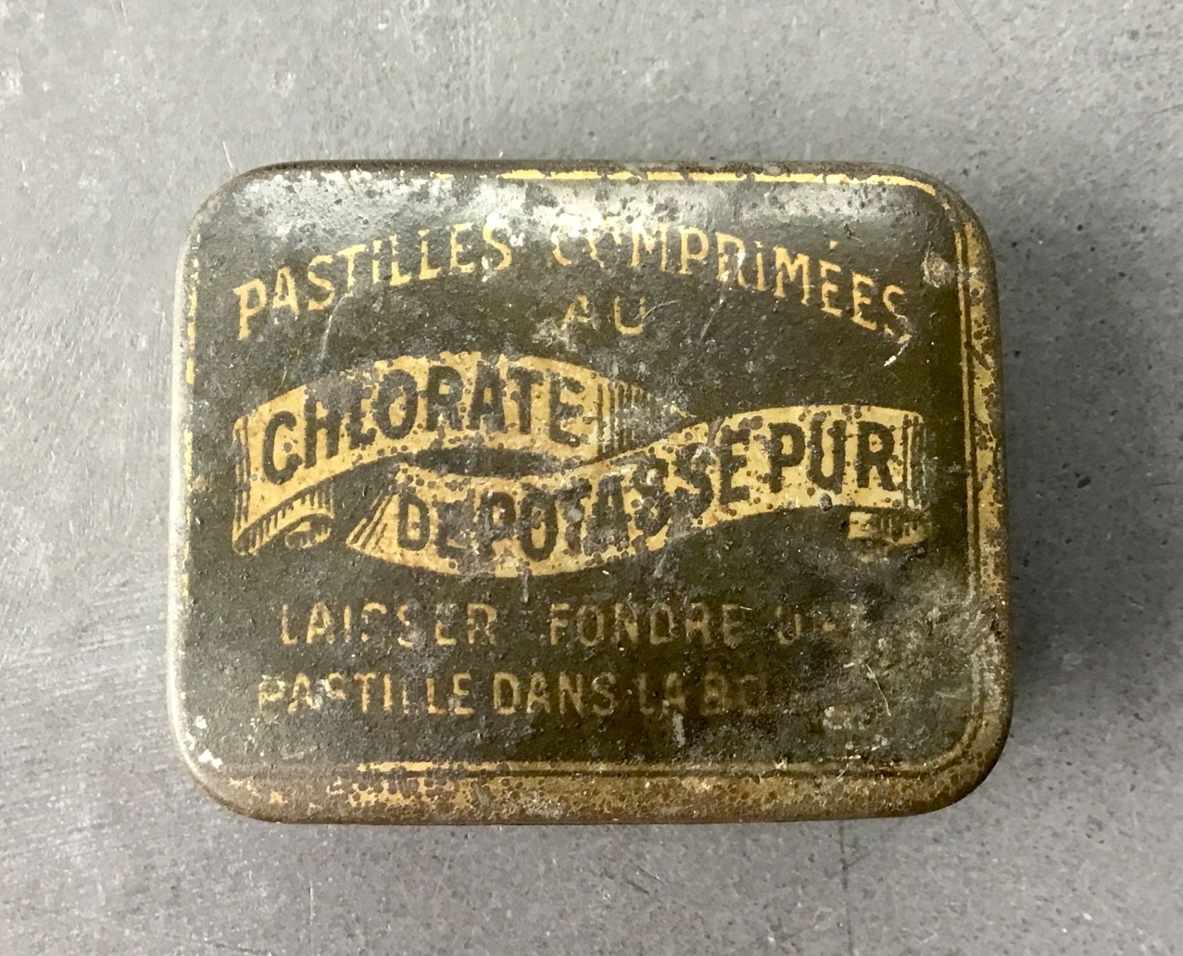 Pots: Blechdose antik | Pastilles comprimées – D'occasion à Eggersriet par Wiese61