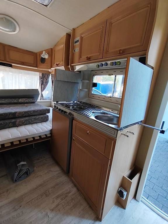 Camping Fahrzeuge: Wohnwagen Chateau Cantara 430 / 4 Plätzer – Gebraucht aus Tägerwilen von rhol 3
