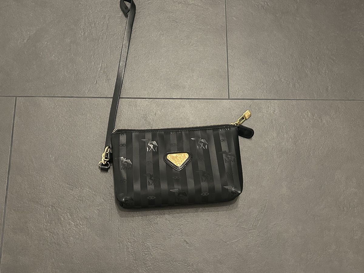 Maison Mollerus Taschen für Damen: Maison Mollerus - Kosmetiktasche - Schwarz – Gebraucht aus Wettswil von 8wkc_ne