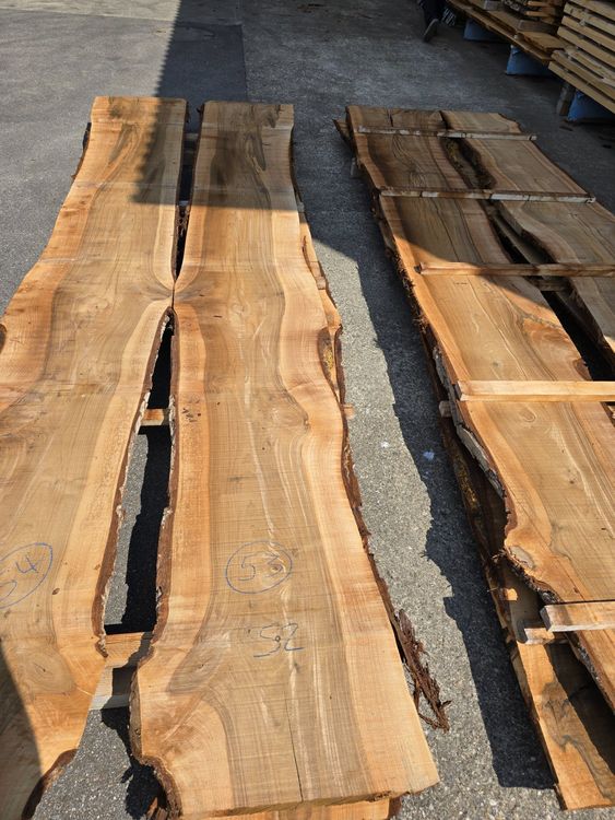 Articoli in legno: Nussbaumbrett Nr.53 – Nuovo (secondo la descrizione) da Lützelflüh-Goldb venduto da ch.waelchli-holz.ch