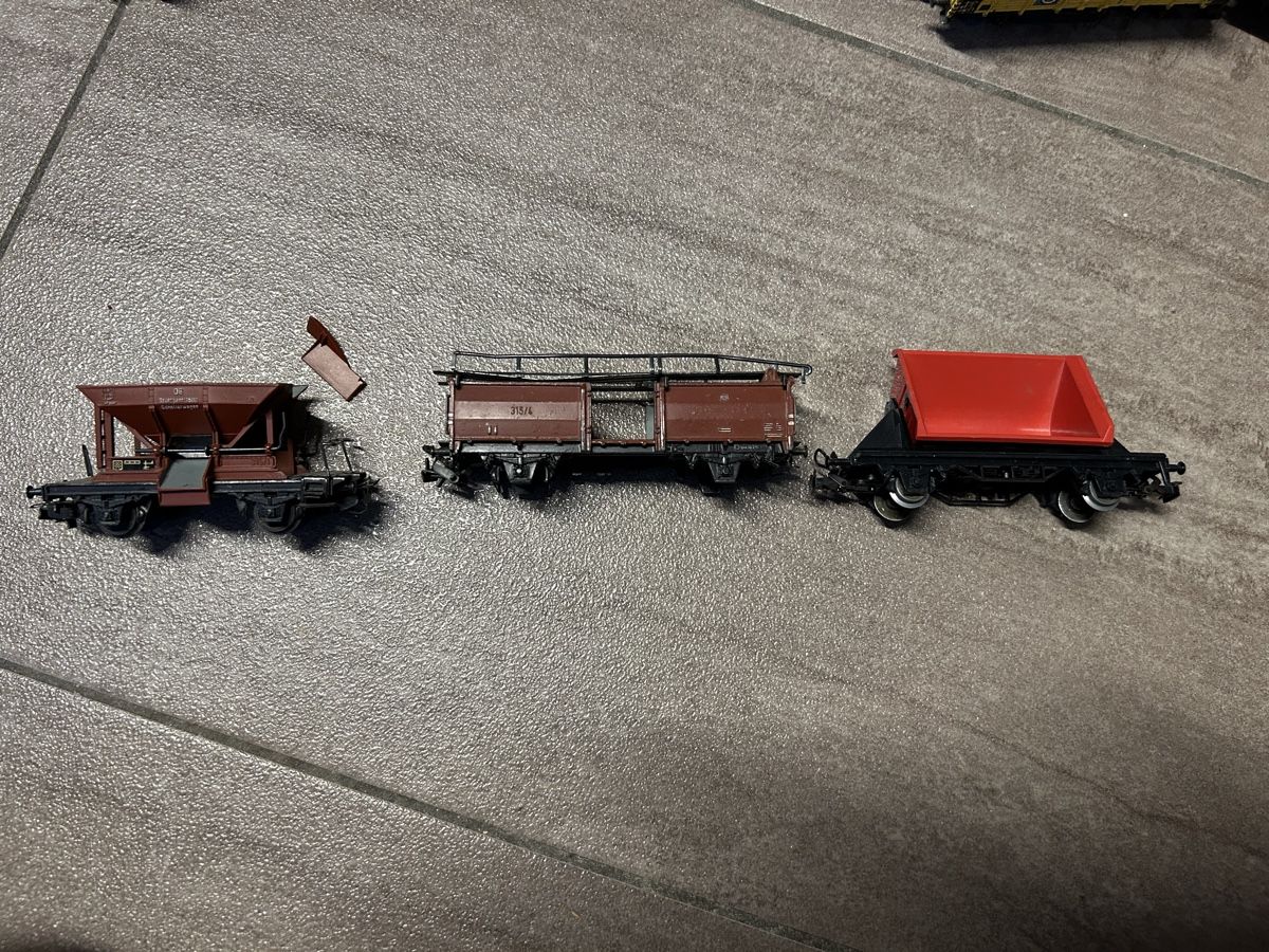 Märklin Modelleisenbahnen: Märklin lot rails et trains locomotives – Gebraucht aus Lausanne von Weber1007 8