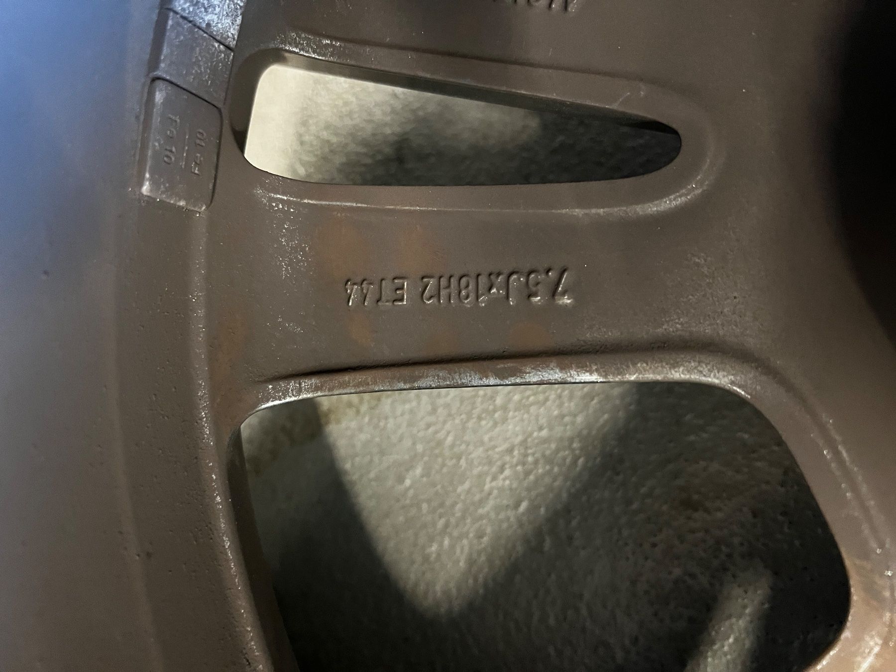 Mercedes-Benz Pneumatici & Ruote complete: Komplettrad Mercedes c200 – Usato da Wimmis venduto da Incar_GmbH 3