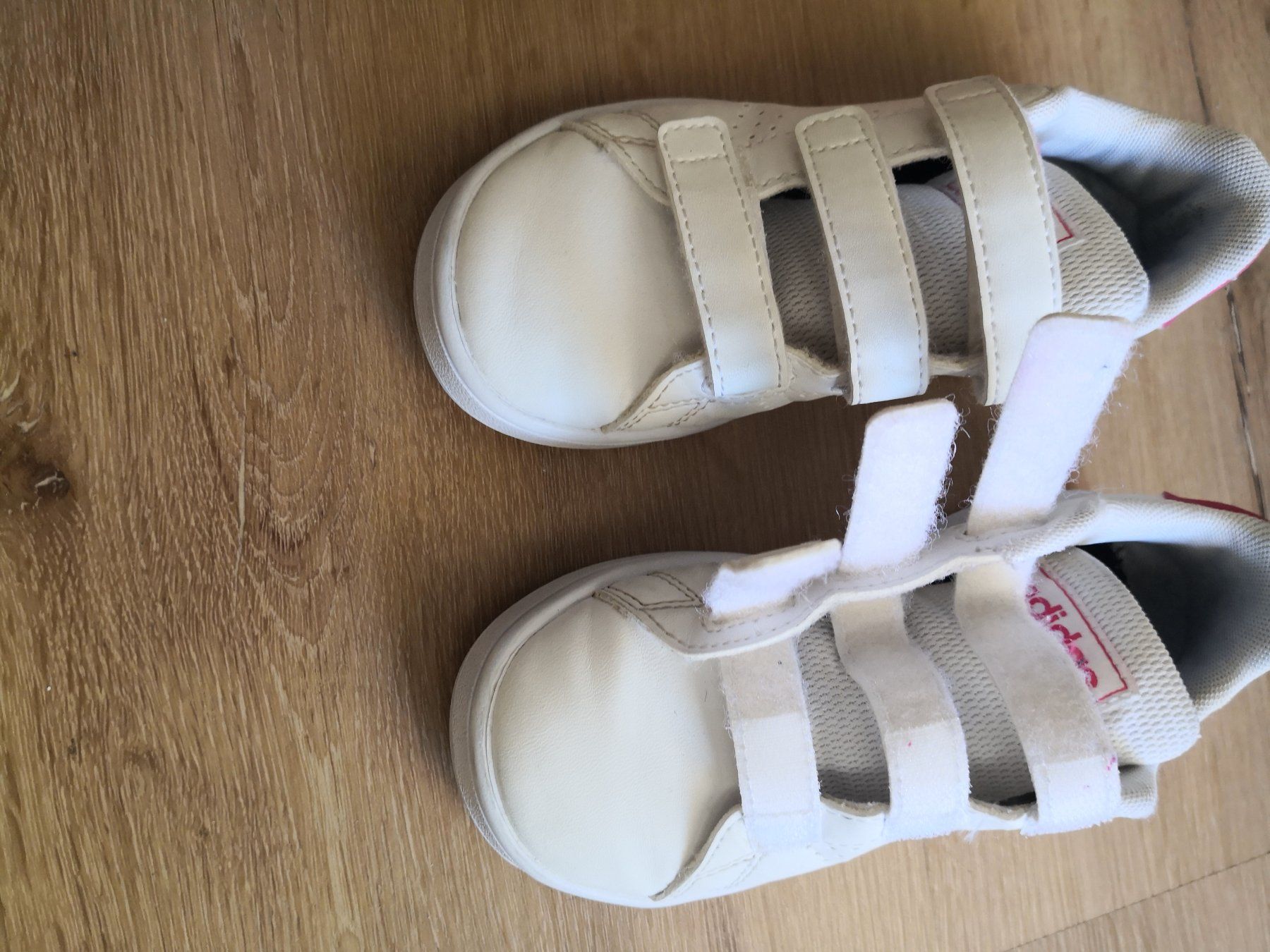 Adidas Scarpe per ragazze: Adidas Sneakers Grösse 28 – Usato da Ilanz venduto da Fran05 2