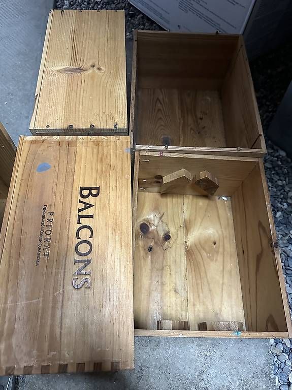 Autres: 4 Weinkisten Holzboxen – D'occasion à Muttenz par anna123
