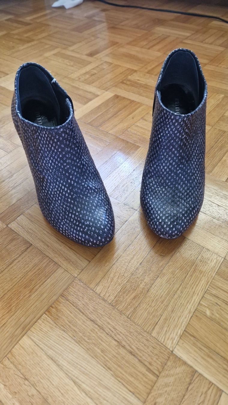 Scarpe da donna: Bottines Minelli / Ankle boots – Usato da Genève venduto da car_2wpt
