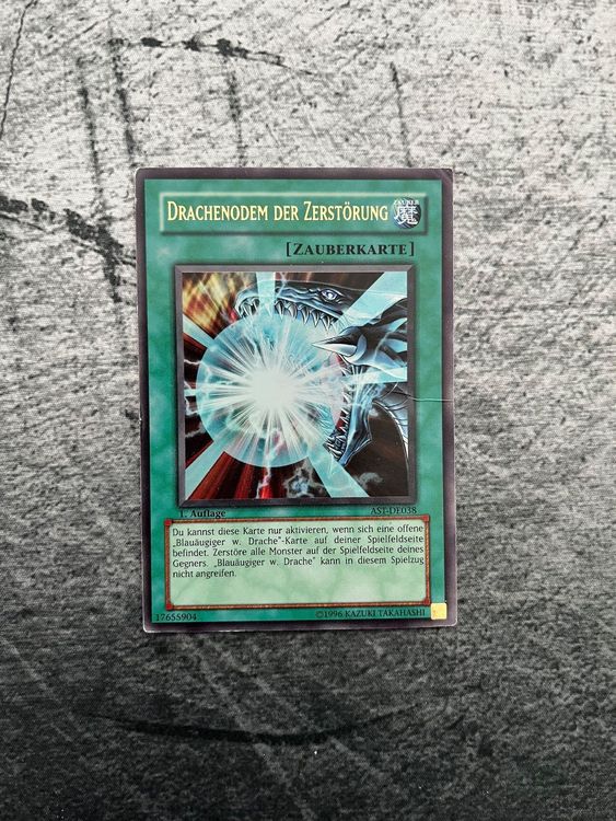 Drachenodem der Zerstörung (AST-DE038), Ultra Rare 1