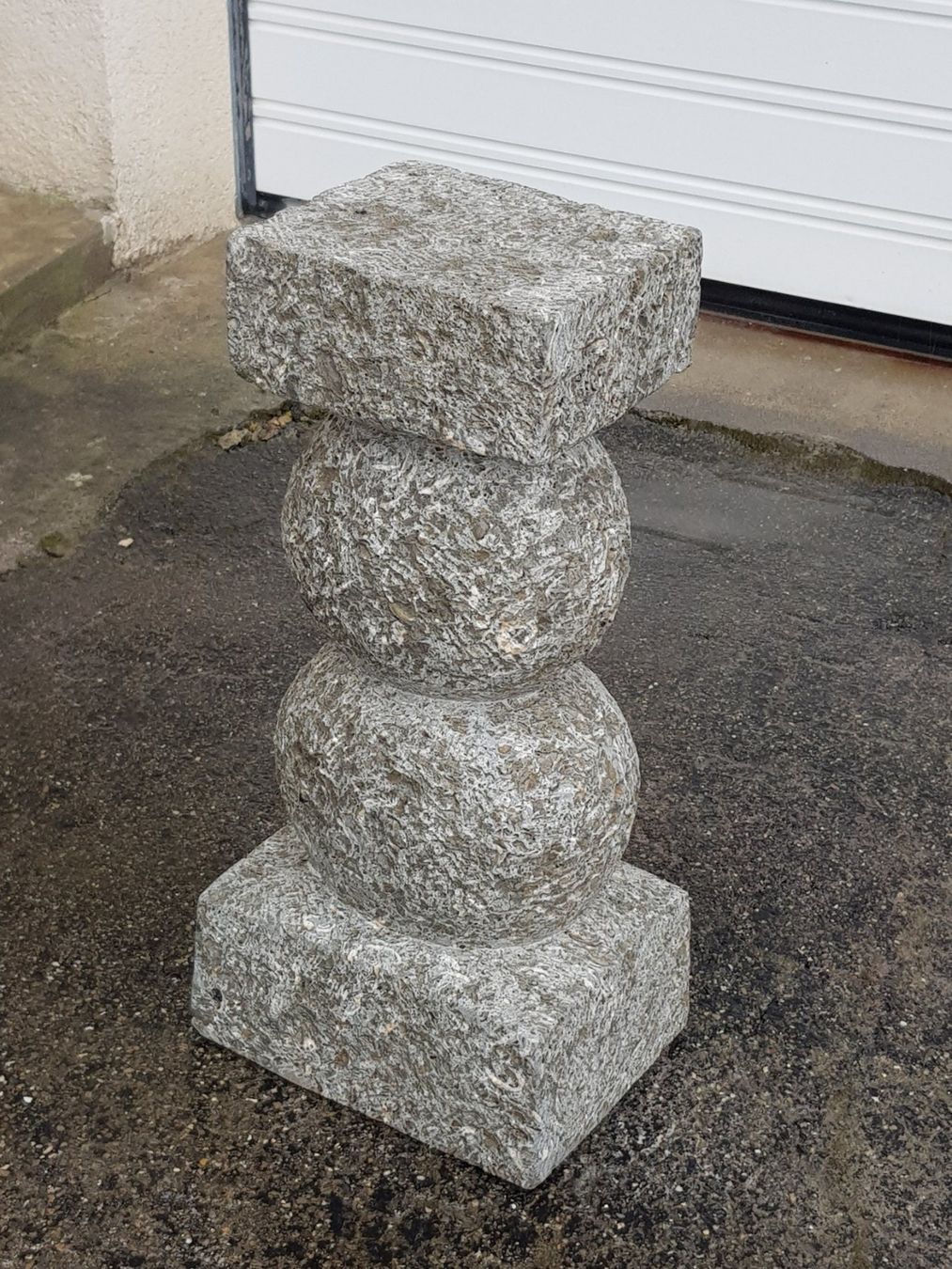 Skulpturen & Statuen: Gartendecko Steinsäule Muschelkalk – Gebraucht aus Ehrendingen von Amigo5