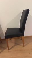 4 Moderne Esszimmerstühle – Schwarz / Kunstlederoptik