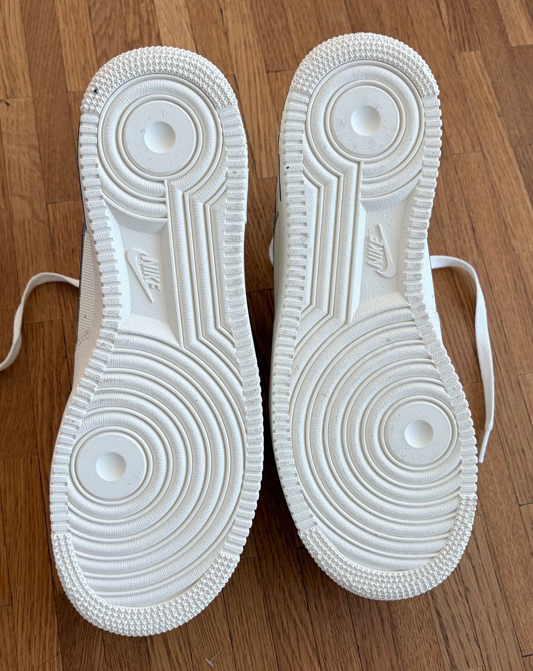 Nike Herrenschuhe: Nike Air Force One – Neu (gemäss Beschreibung) aus Luzern von stalder82 3