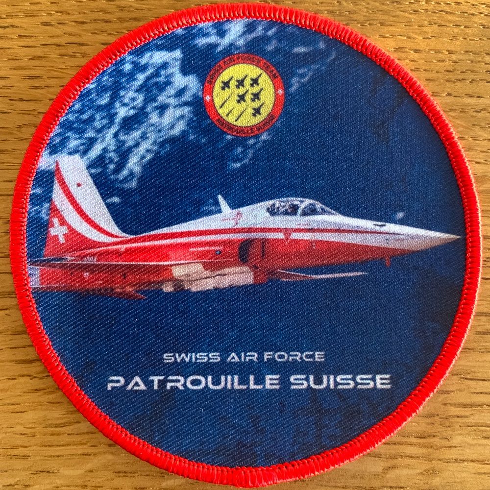 Schweizer Armee Toppe: Schweizer Luftwaffe Patrouille Suisse blau – Nuovo (secondo la descrizione) da Bern venduto da mercandante
