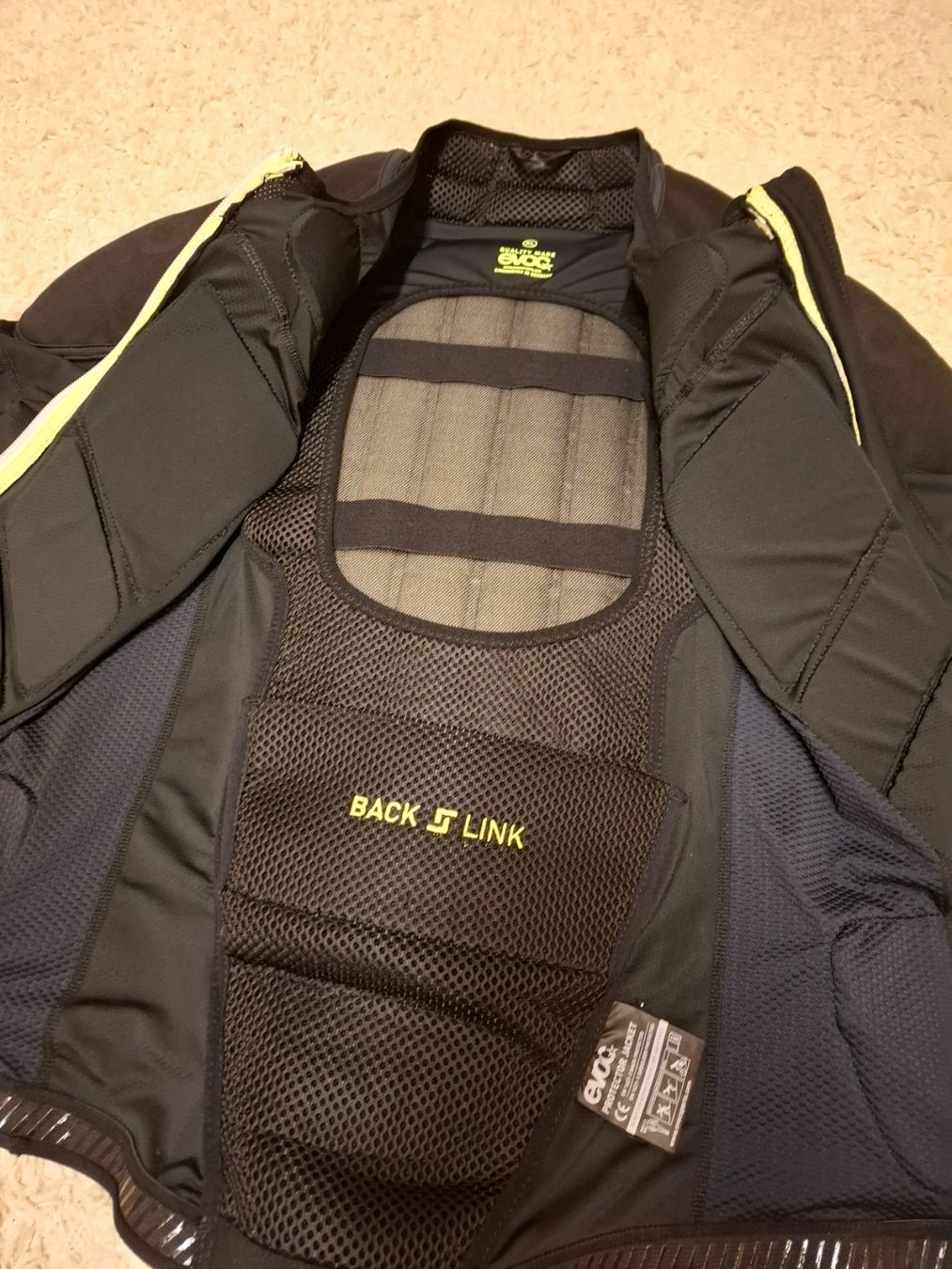 Evoc Protections: EVOC Protector Jacket – D'occasion à Schöftland par Eichboy 2