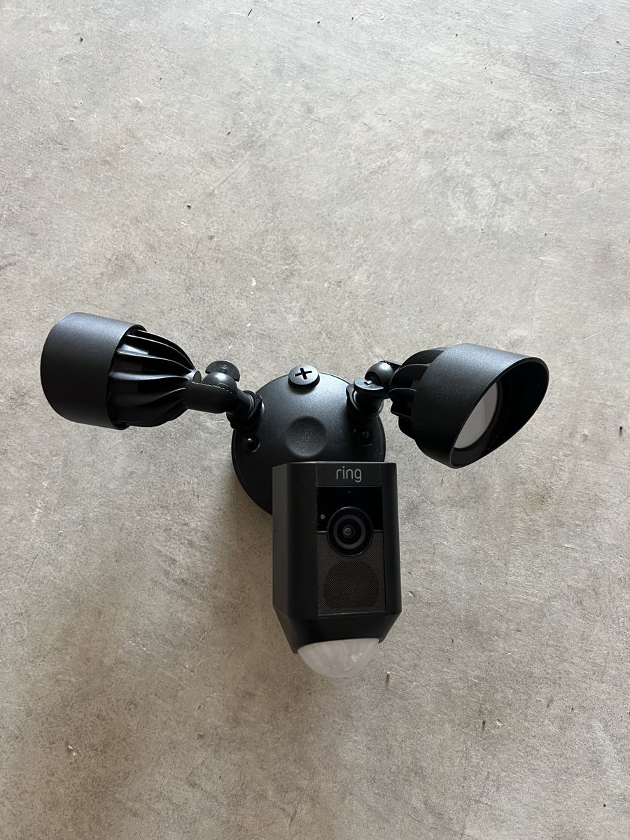 Lampen: Ring Floodlight Cam – Gebraucht aus Würenlos von Storzi01 2