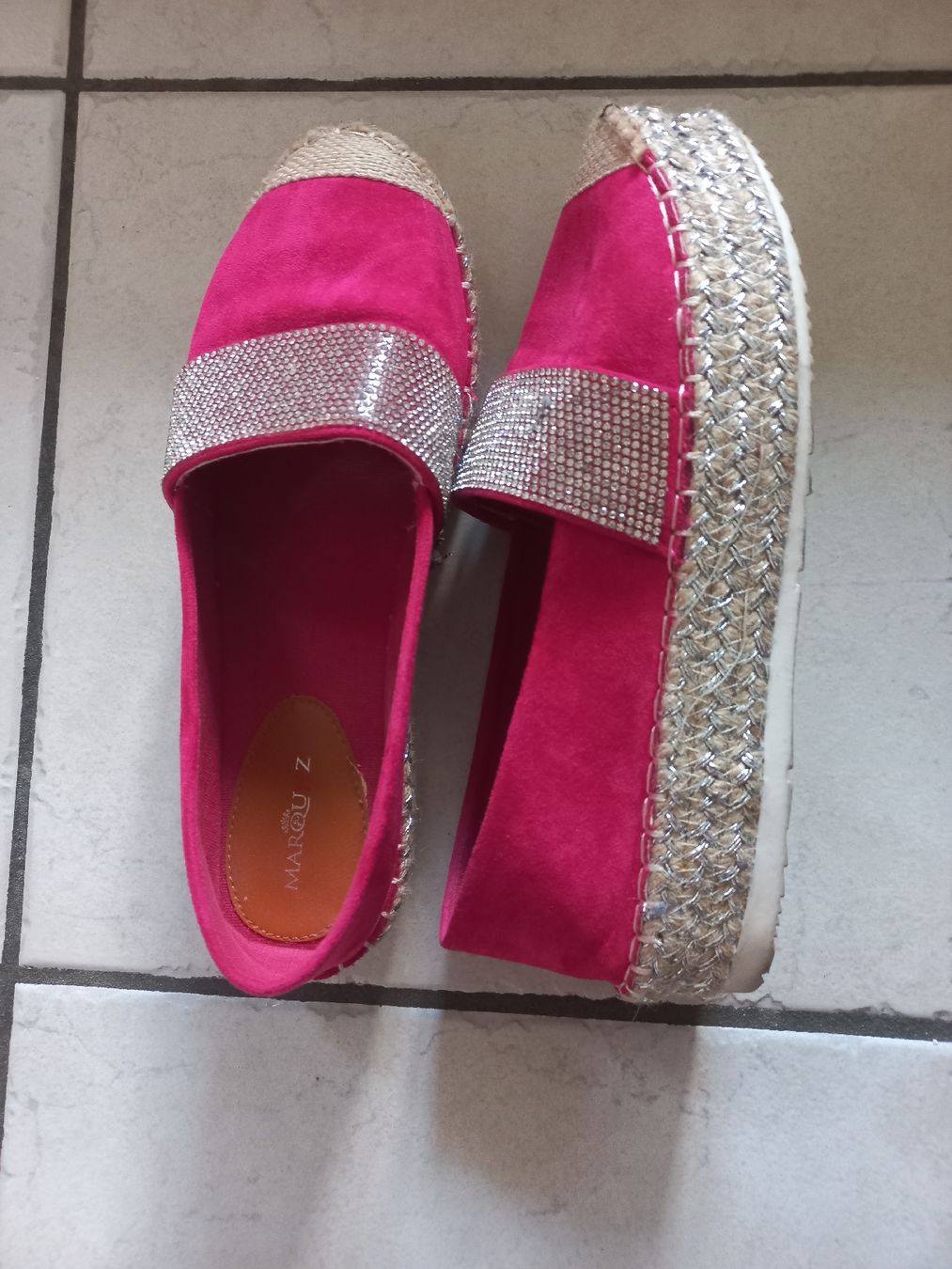 Scarpe da donna: Damen Espadrilles Pink mit Strass Grösse 39 – Usato da Bern venduto da koh_tb86