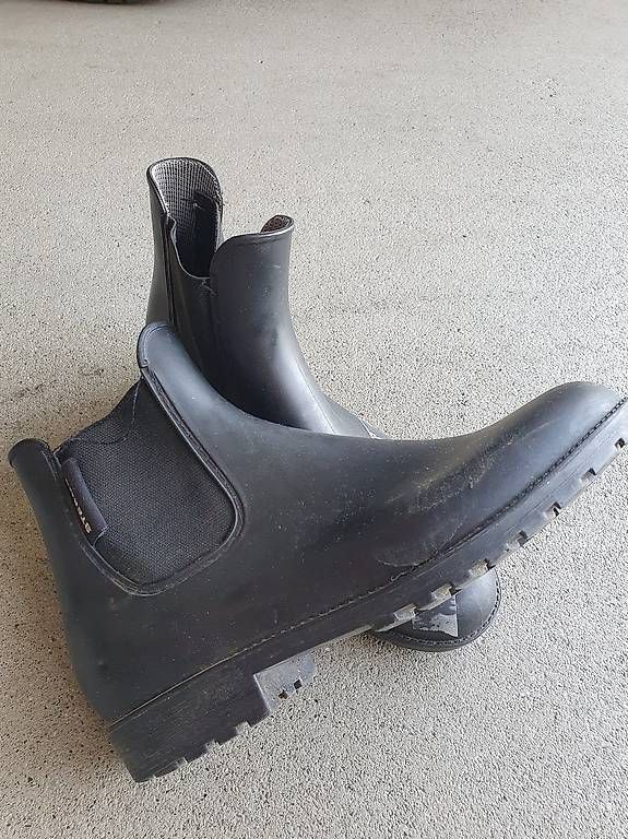 Scarpe da donna: Chaussures équitation – Usato da Apples venduto da denissafrany