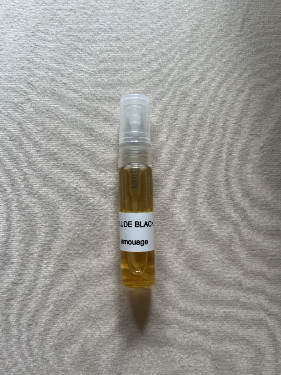 Amouage Parfum & Eau de Toilette: Interlude Black Iris Amouage Parfüm Probe – Gebraucht aus Winterthur von Paesce17