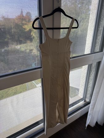 Sommerkleid beigefarben knielang in gutem Zustand