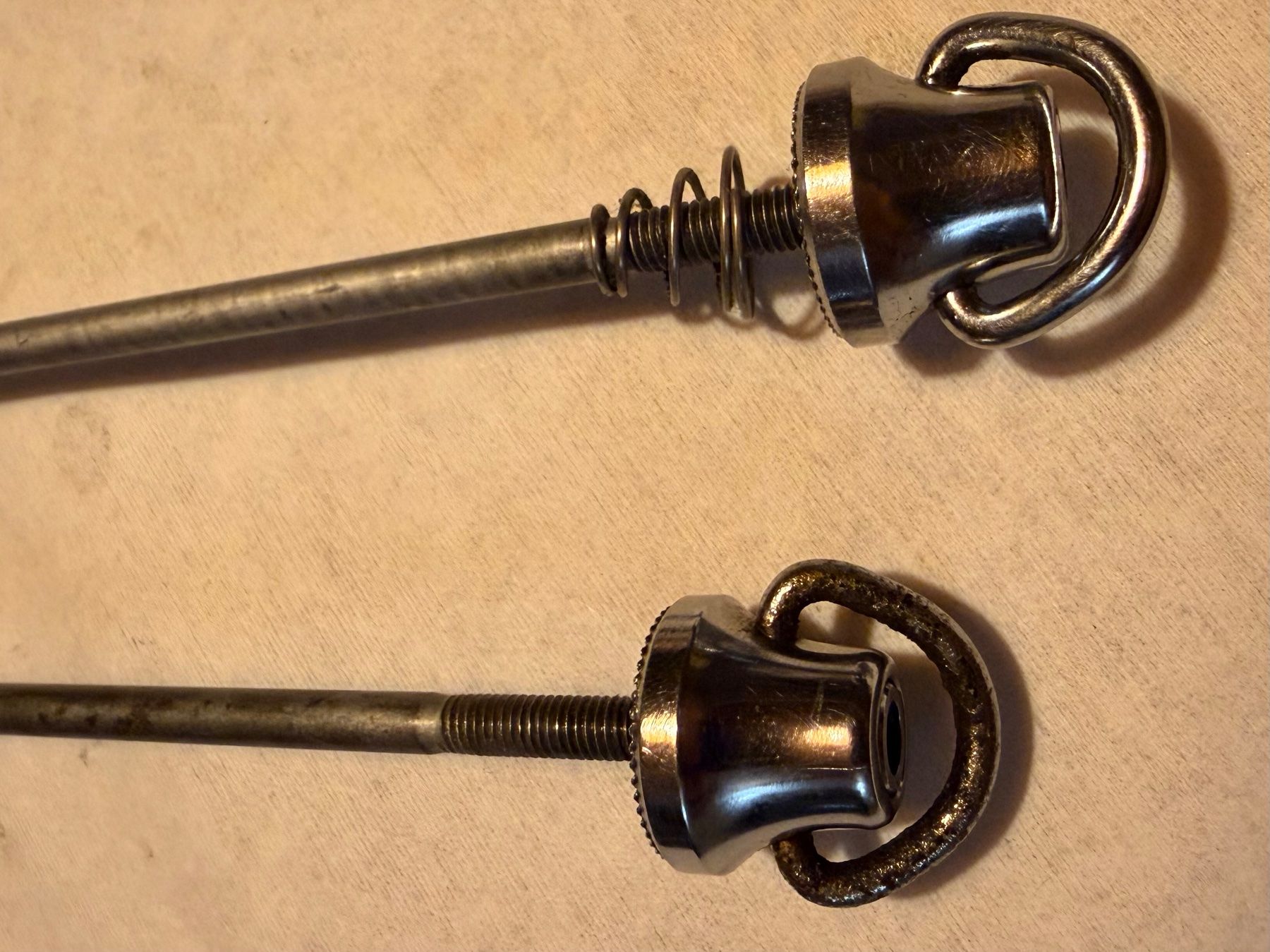 Shimano Ersatzteile: Shimano Dura Ace 7400 Schnellspanner – Gebraucht aus Wabern von mrdel 4